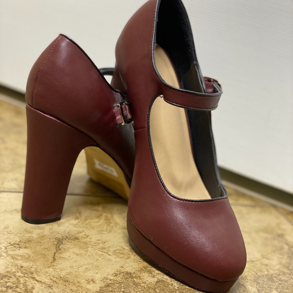 BURGUNDY TORRID PLATFORM HEEL